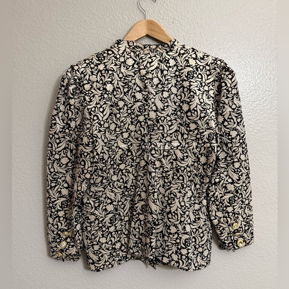 Escada by Margaretha Ley Vintage Black and Cream Floral Blazer - Picture 5 of 11